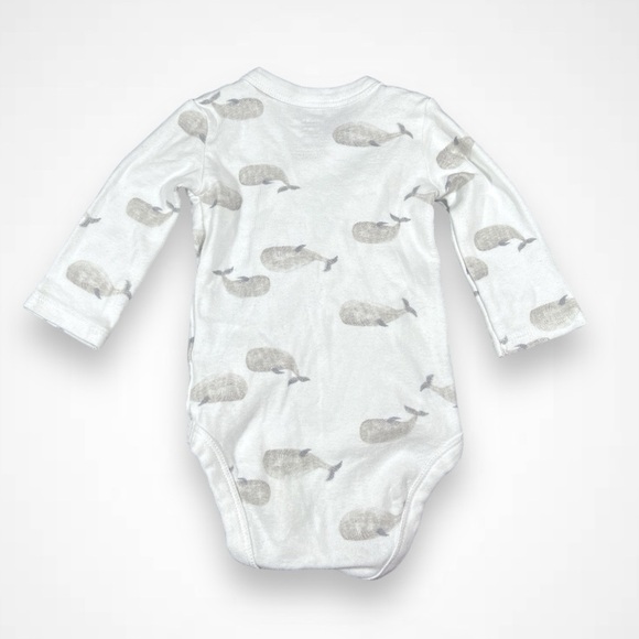 4/$20 Carter’s White Whale Print Onesie - Picture 3 of 4